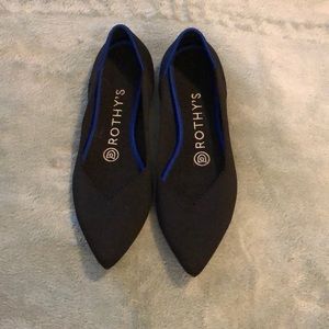 Rothy’s size 6 black point flats